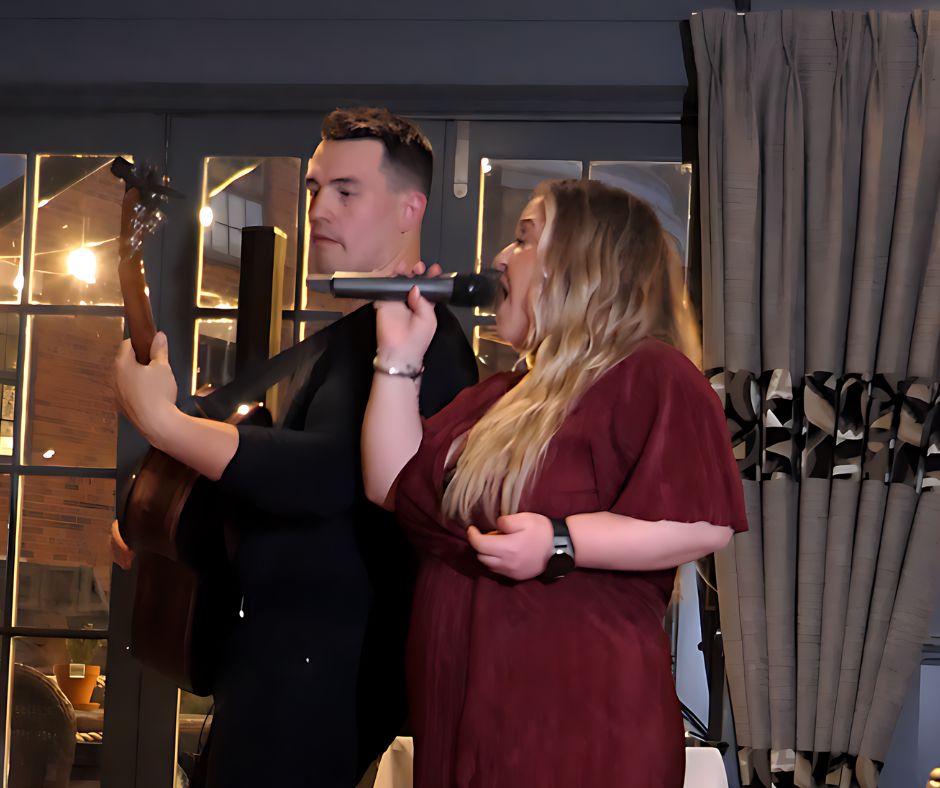 Acoustic Band Newcastle, Lynsey and Matt Accoustic Duo at Hotel du Vin